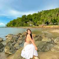 ที่พักลับๆ เกาะช้างเลี้ยวซ้าย กุญชระบุรีรีสอร์ท