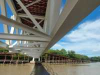 สะพานเจดีย์กลางน้ำ