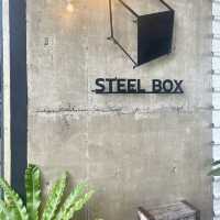Steel Box 📦 Cafe ☕️ 