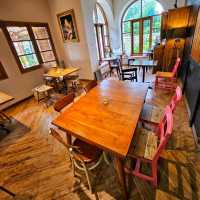 MOROLOKO | IT'S SUPER COMFORTABLE AND PET FRIENDLY, VERY COOL PLACE