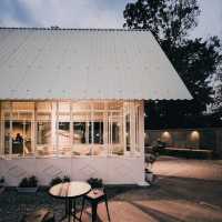 FRESH BREW | NEW GLASSHOUSE COFFEE SHOP