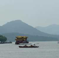 Discovering West Lake in Hangzhou