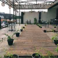 ONE OF THE NEW COFFEE SHOPS IN TOMANG