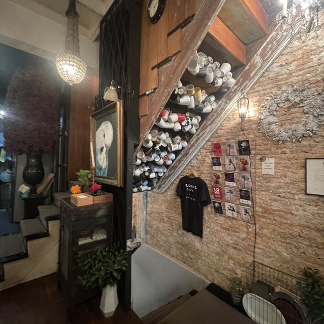 Flora cafe in the Flower Market BKK