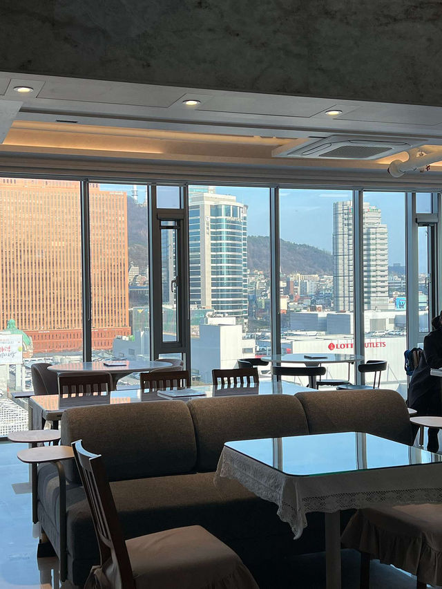 서울로PH 아름다운 전경과 함께하는 카페 타임  