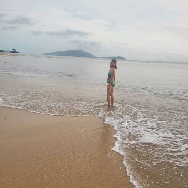 เกาะทะลุ ทะเล  ประจวบ