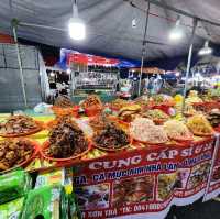 Son Tra Night Market : ตลาดกลางคืน 