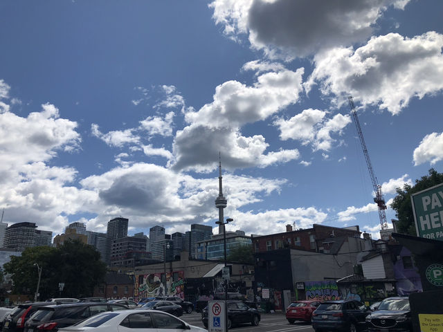 Exploring Kensington Market in Toronto 🇨🇦