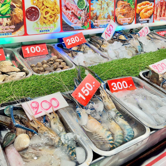 TASTE THE NIGHT | AO NANG'S LANDMARK NIGHT MARKET 