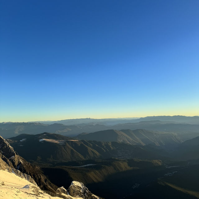 ภูเขาหิมะมังกรหยก Jade dragon snow mountain 🏔️🗻
