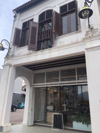 居鑾咖啡廳景點