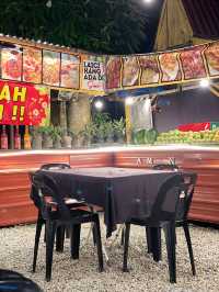 Edaman Seafood: Best Vibes and Delicious White Tom Yum Noodles! 