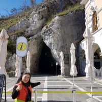 Postojna Cave✨️