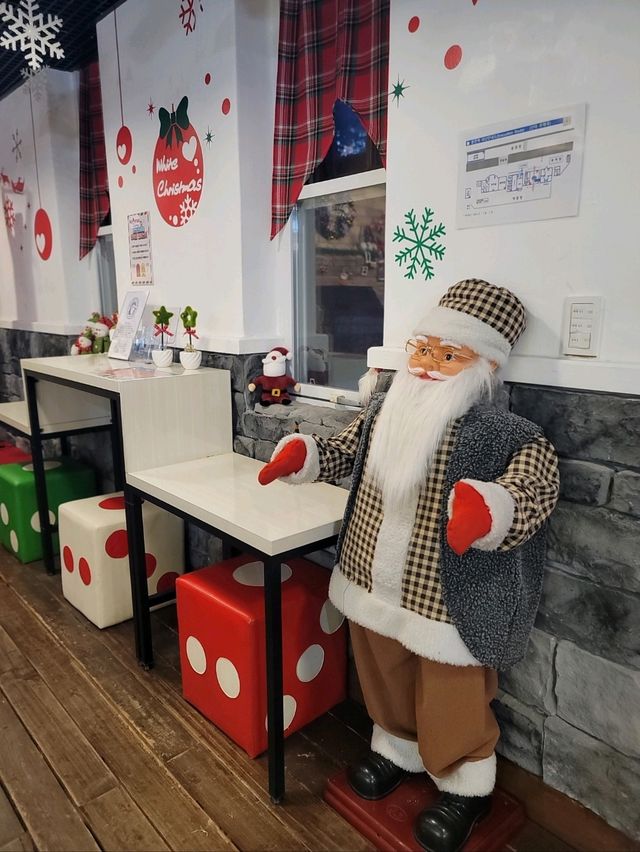 야경도 예뻐서 겨울이 기대되는 산타마을🎅