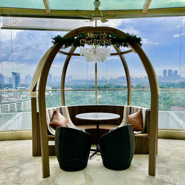 Skyline Bliss, Dining Elevated