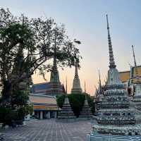 The Splendor of Wat Phra Chetuphon: Bangkok’s Reclining Treasure