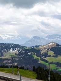 🇨🇭搭齒軌列車到山頂🏞️🏔️