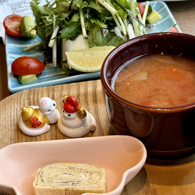 高雄大立百貨公司1樓蔦屋書店的美食餐廳（茶屋）輕食非吃不可