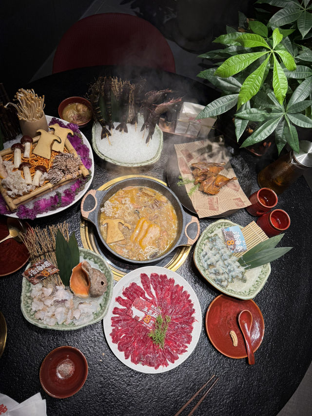 人均$2XX養生蟲草花膠鮑魚雞火鍋