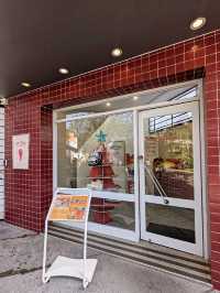 On LIVE 炸雞現場：8818披薩屋的薄皮炸雞專賣店