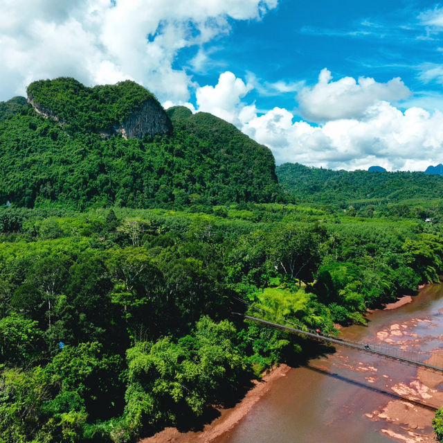 สะพานแขวนเขาพัง  ภูเขารูปหัวใจ