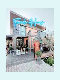 คาเฟ่ สไตล์ฝรั่งเศส : French House 