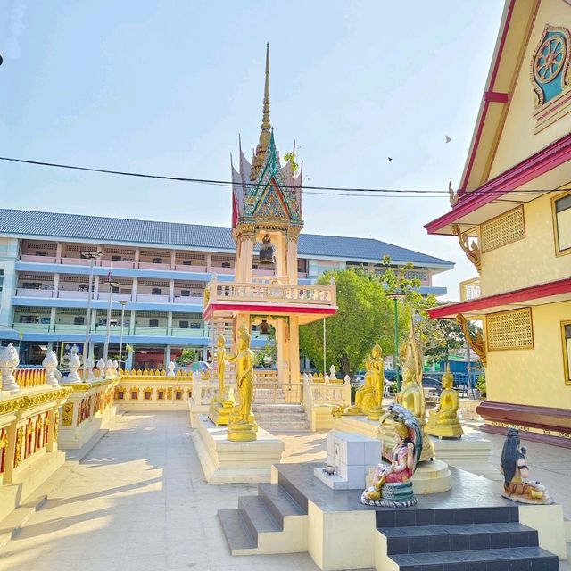 เจ้าแม่กวนอิม วัดบางพูดใน นนทบุรี