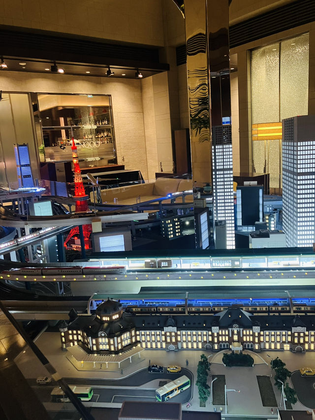【東京駅直結】 ホテルメトロポリタン丸の内 - 部屋から東京駅を一望 -