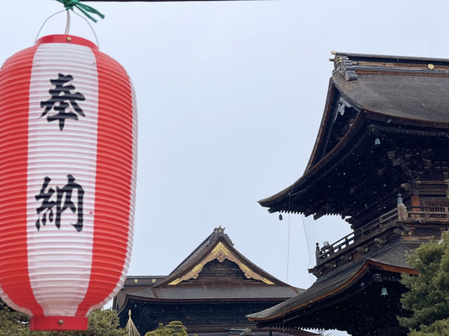 วัดเซนโคจิ (Zenkoji Temple)