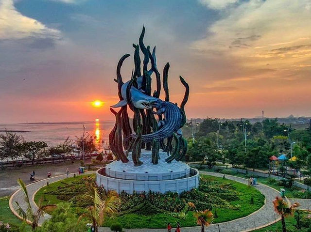 fascinating mix of culture, history, and modern attractions