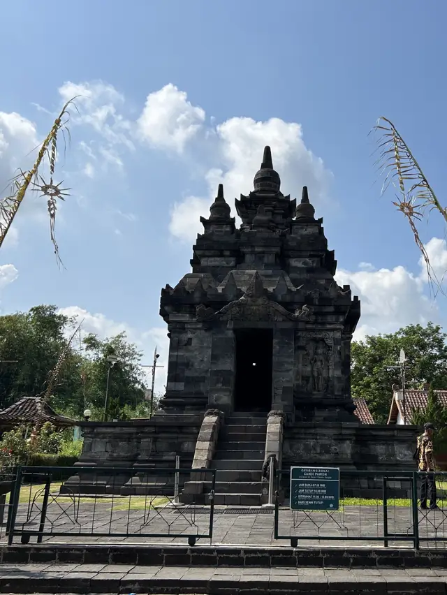 【ボロブドゥール】パオン寺院観光ガイド