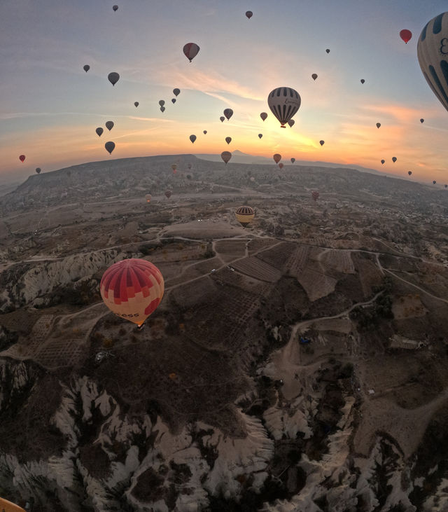一生必試的夢幻體驗：土耳其卡帕多奇亞熱氣球之旅 🎈