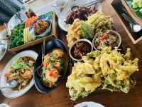 เรือนจรุง—ร้านลับอยุธยา ที่ต้องจองข้ามปี