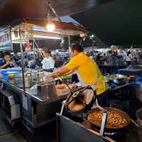 ตลาดเย็น องค์พระปฐมเจดีย์