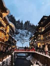 Day and night light at Ginzan onsen🇯🇵
