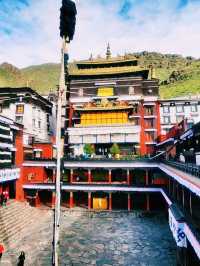Journey to Tashi Lhunpo: A Spiritual Encounter in Tibet