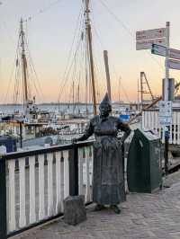 "Volendam: The Timeless Dutch Fishing Village"