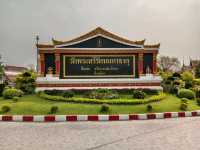 ไหว้พระขอพร วัดพระศรีรัตนมหาธาตุ