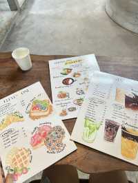 Eleven One (11.1) Cafe : คาเฟ่ฟีลบ้านสวน อยุธยา
