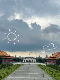 🔎 จุดเช็คอินในไทเป @หอรำลึกเจียงไคเช็ค 🏛️ 🌳✨