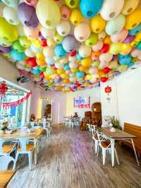Lee's Cafe & Bar