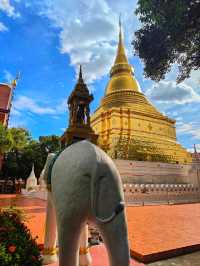 สักการะวัดเก่าแก่ เมืองลำปาง