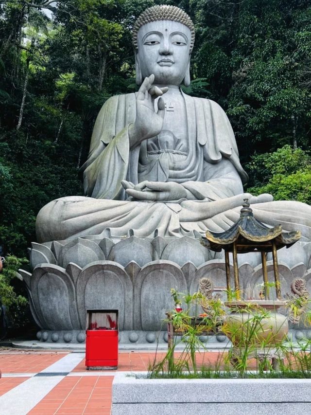 **Epic Adventure at Genting Highlands: A Mountain Gem!** 🏔️