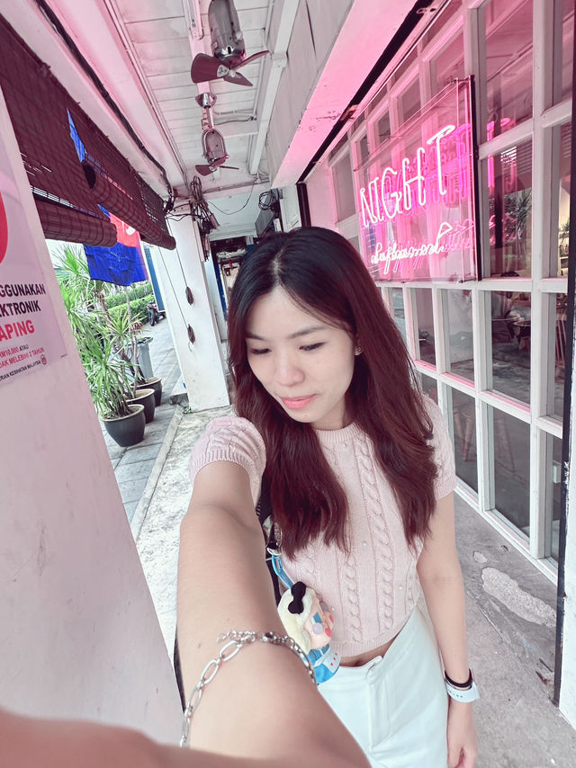 Aesthetic Mornings at The Replacement Café ☁️✨ 