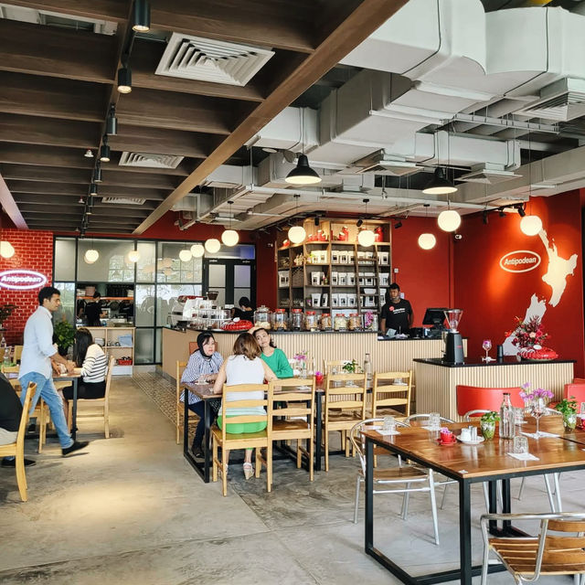 Antipodean in Johor Bahru