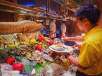 บุฟเฟ่ต์นานาชาติ 27 Bites at Radisson Blu Plaza