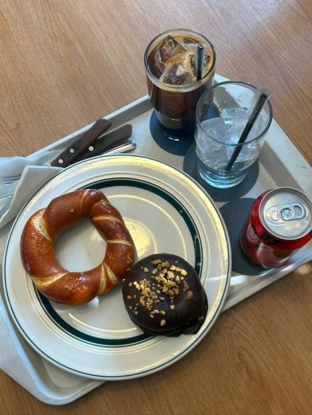 [🇰🇷ソウル] ラパリナ西村本店 – チョコ好き必見！ドバイチョコベーグルで甘く贅沢なひととき