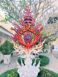 วัดร่องขุ่น (Wat Rong Khun)วัดสีขาวแห่งเดียวของไทย