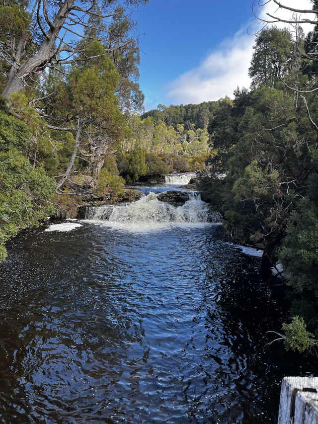 Explore the scenic historic town - Oathlands