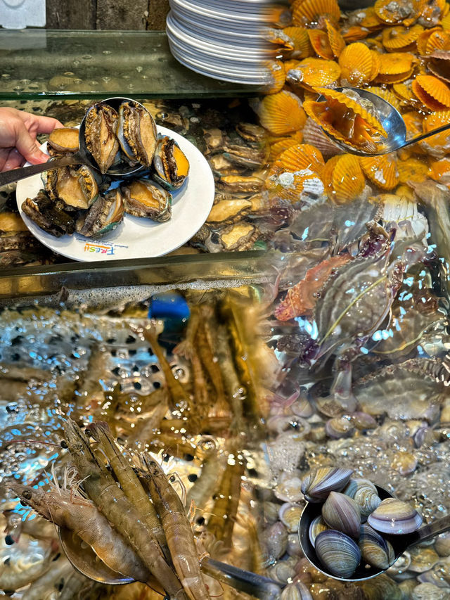 ｛羅湖老牌現撈海鮮自助·榴蓮酒水無限暢飲｝